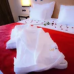 Avenida De Hotell 3*