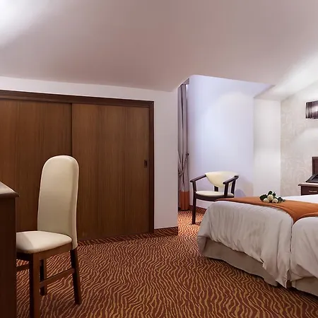 Avenida De Hotel Fátima