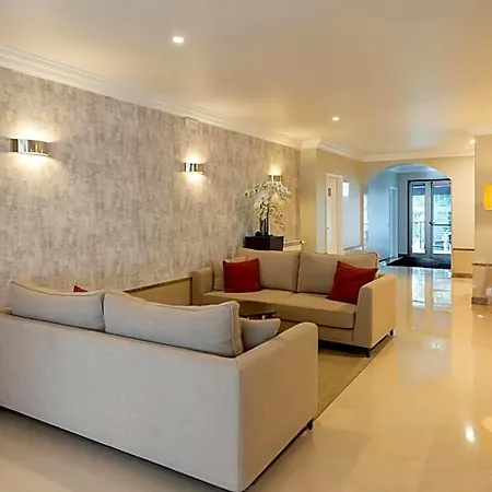 Otel Avenida De